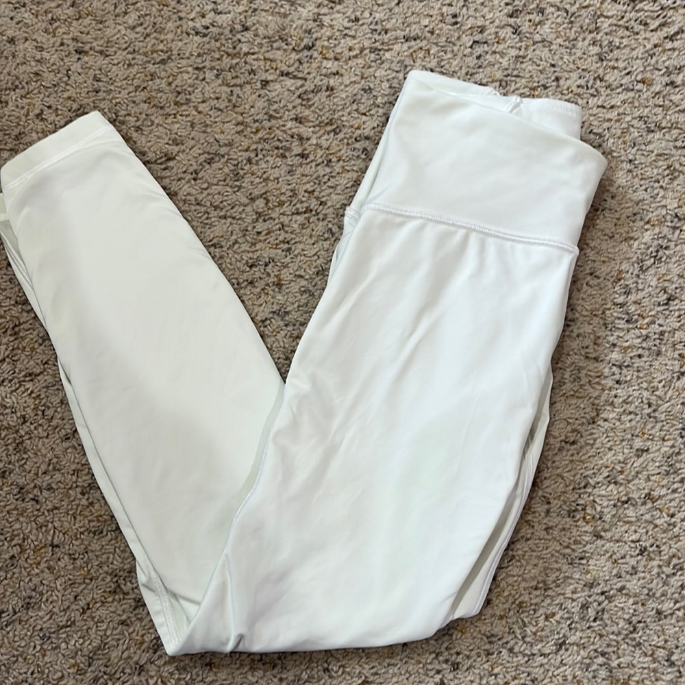 Lululemon Train Times 7/8 pant size 6